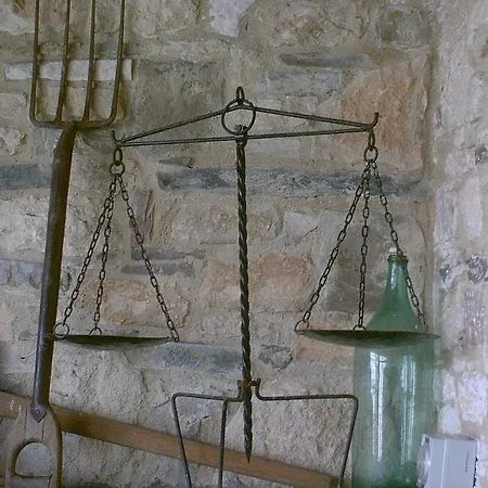 Thalou Stone House *